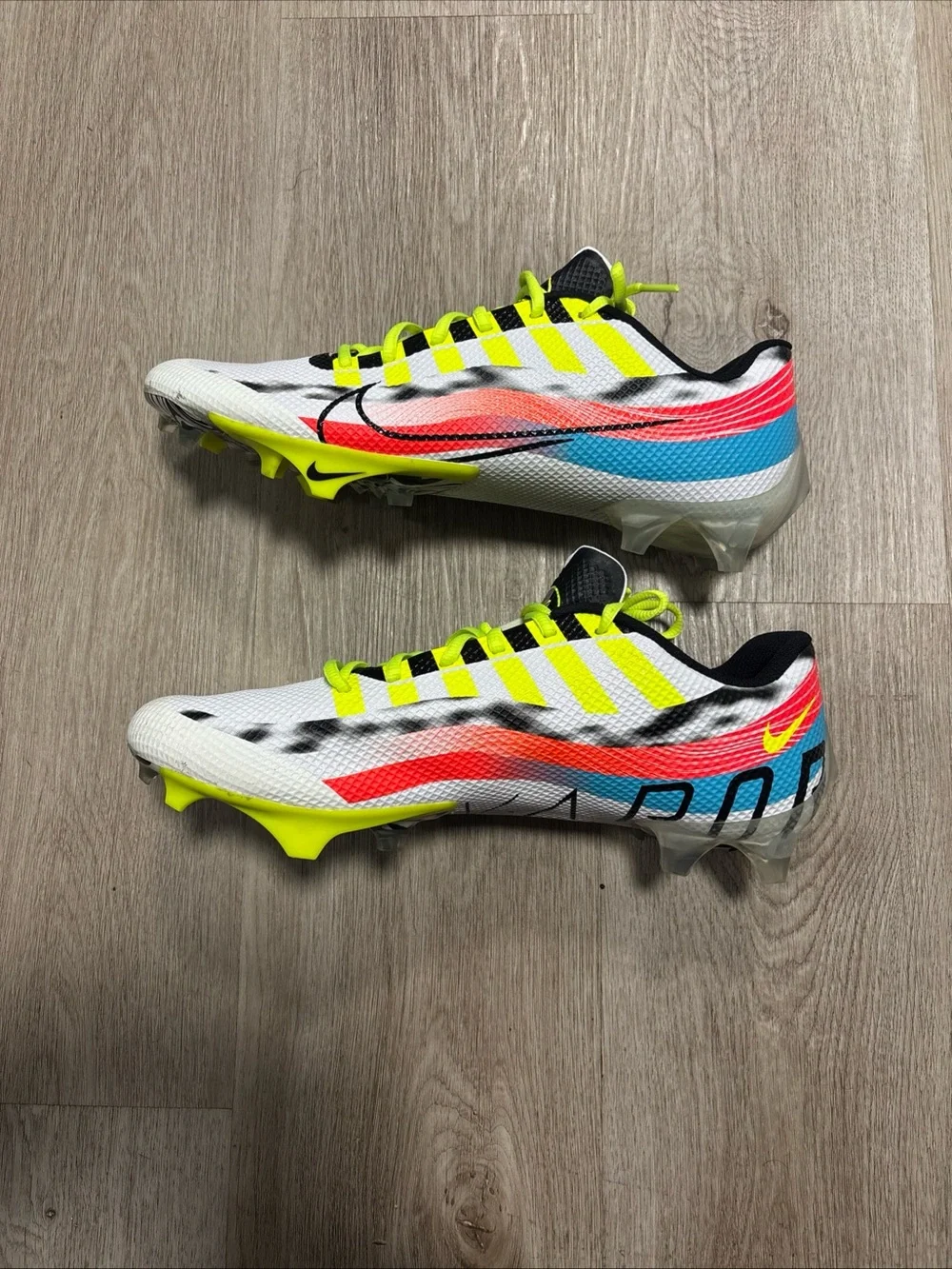 Nike Vapor Edge Pro 360 Multicolor Football Cleats DR5398-100 Men’s Size 13